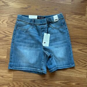 Judy Blue Women's Blue Denim Shorts